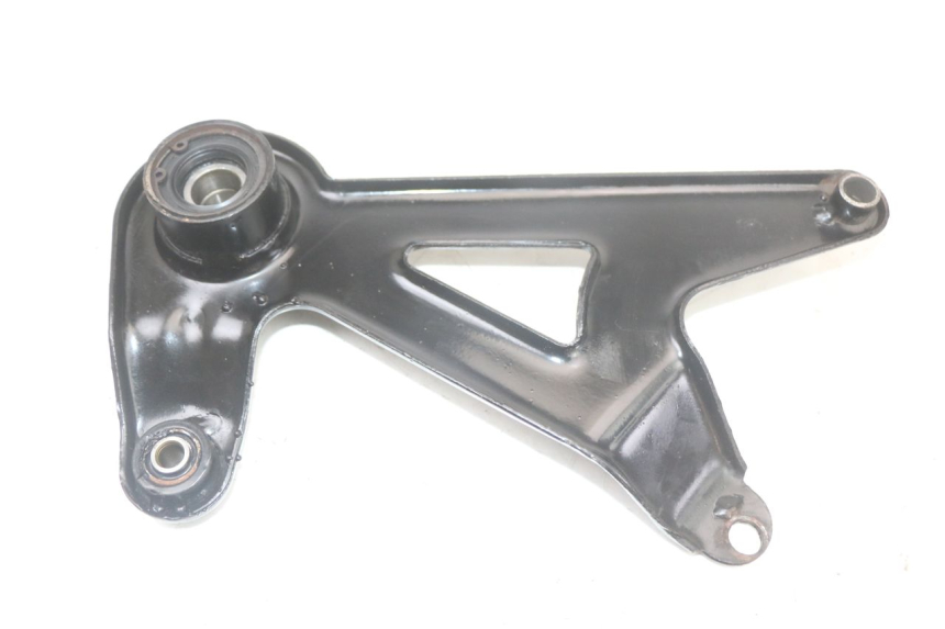 photo de EXHAUST MOUNT JM MOTORS VX 125 (2022 - 2025) - Fixing points details