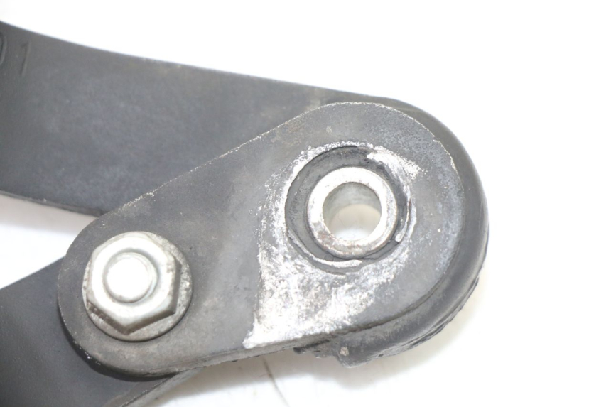 photo de EXHAUST MOUNT PEUGEOT KISBEE 2T 50 (2010 - 2017) - Technical close-up