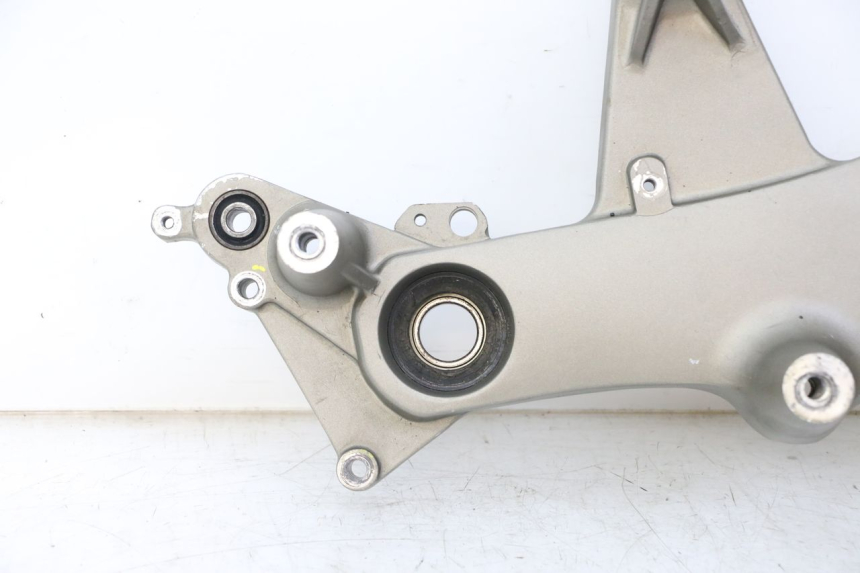 photo de EXHAUST MOUNT KYMCO XCITING 500 (2007 - 2010) - Zoom on usage condition