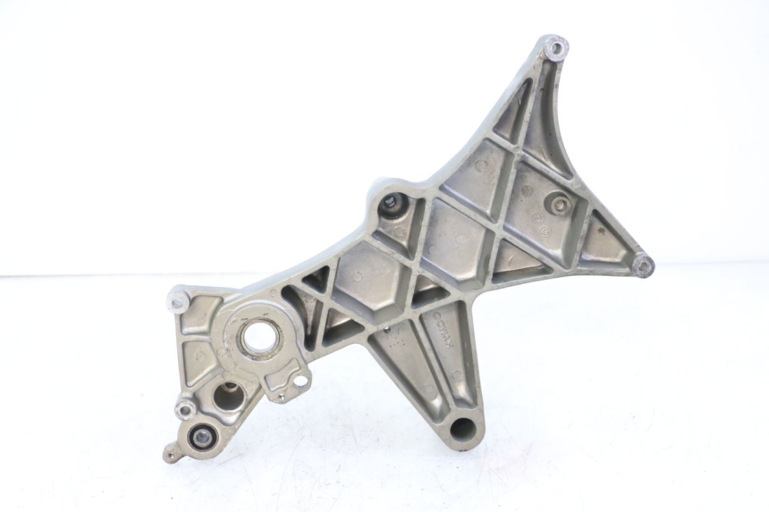 photo de EXHAUST MOUNT KYMCO XCITING 500 (2007 - 2010) - Alternative perspective