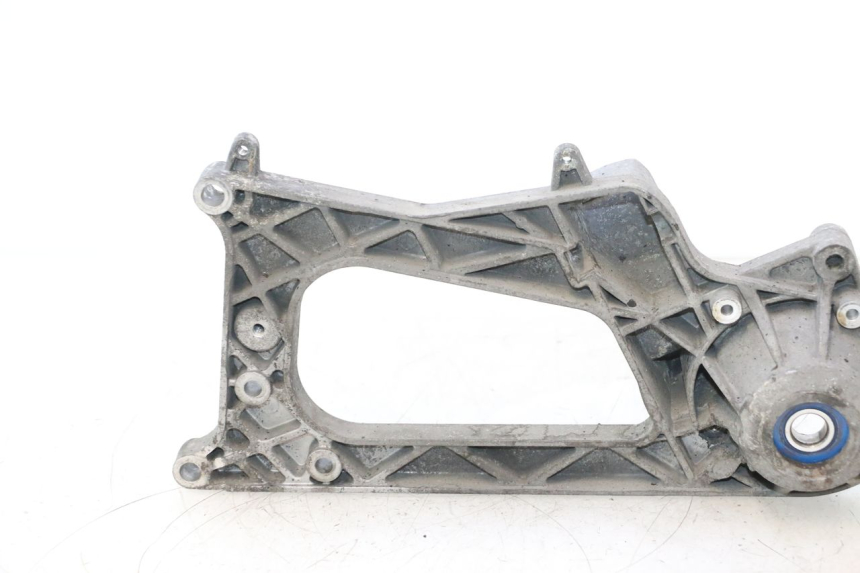 photo de EXHAUST MOUNT PIAGGIO MP3 500 (2016 - 2018) - Alternative perspective