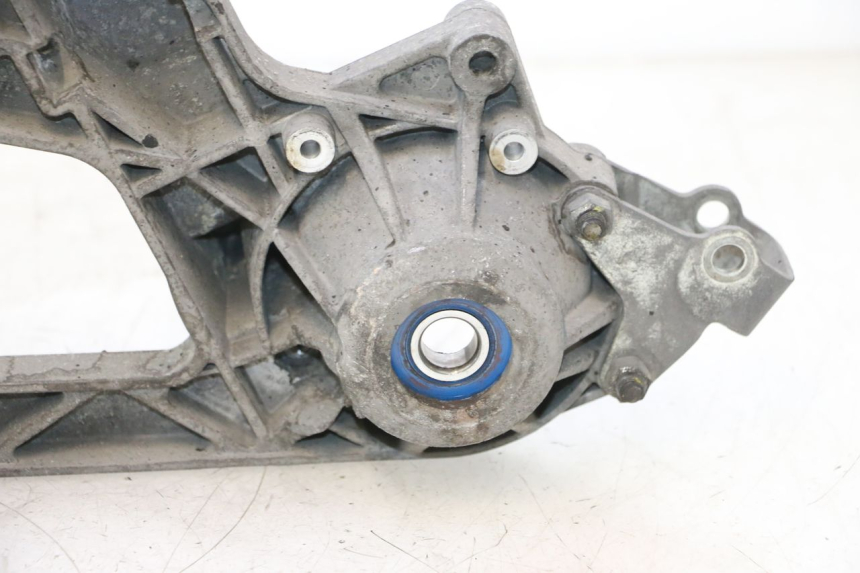 photo de EXHAUST MOUNT PIAGGIO MP3 500 (2016 - 2018) - Technical close-up