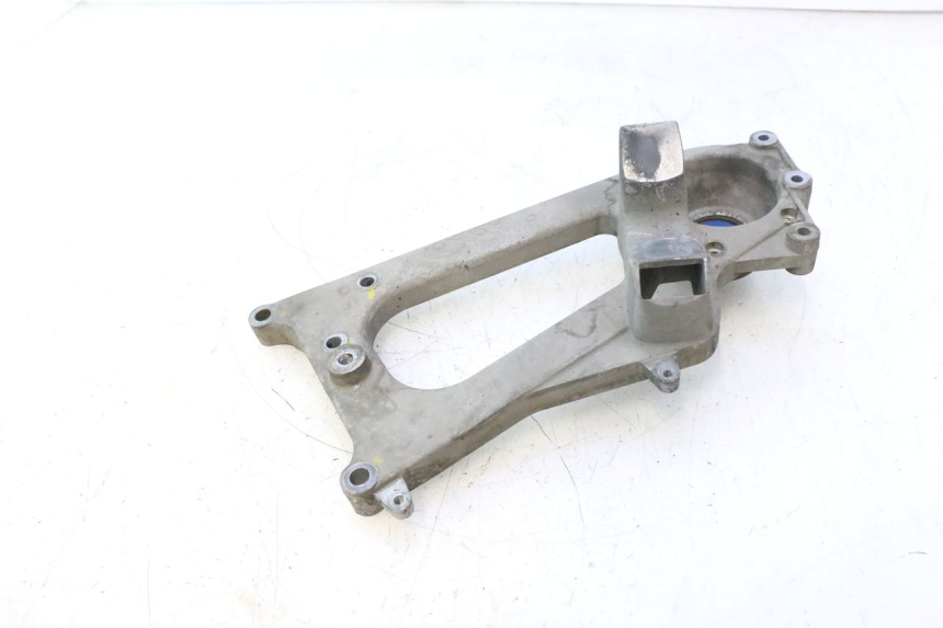 photo de EXHAUST MOUNT PIAGGIO MP3 500 (2016 - 2018) - Alternative perspective