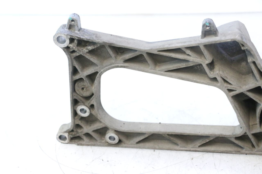 photo de EXHAUST MOUNT PIAGGIO MP3 500 (2016 - 2018) - Surface and material condition