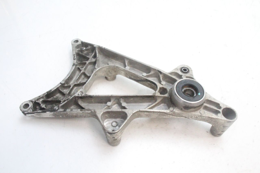 photo de EXHAUST MOUNT HONDA PCX (JF28) 125 (2009 - 2011) - Zoom on usage condition