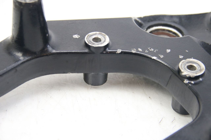 photo de POT SUPPORT SUZUKI SIXTEEN 125 (2008 - 2010) - Component zoom