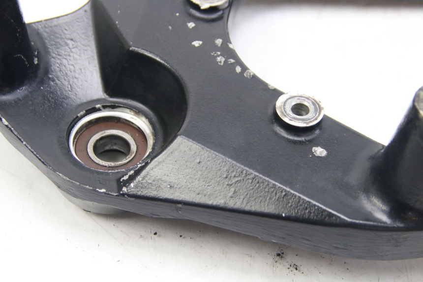 photo de POT SUPPORT SUZUKI SIXTEEN 125 (2008 - 2010) - Focus on structure