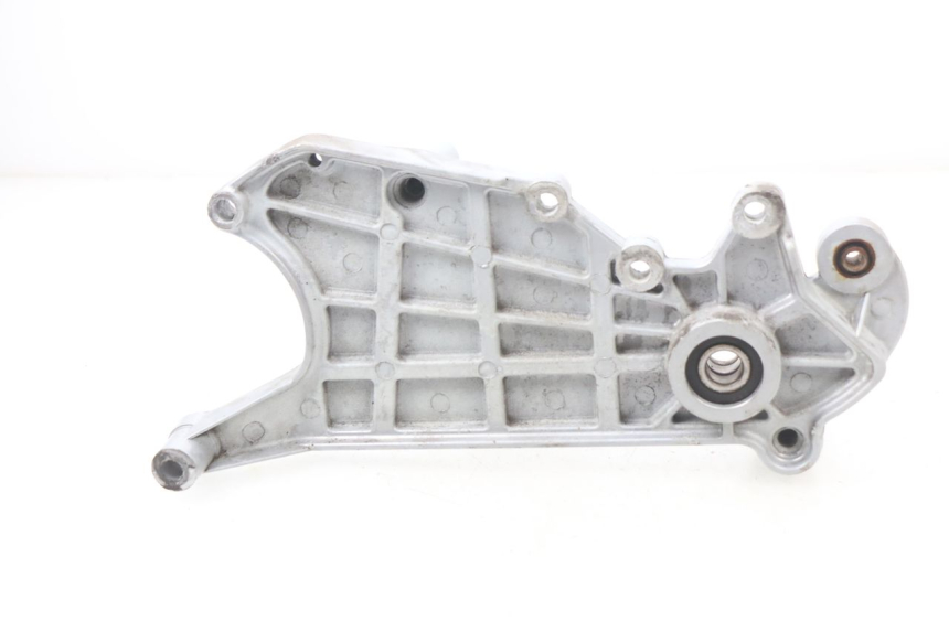 photo de EXHAUST MOUNT RAZZO STEED 125 (2012 - 2018) - Component detail