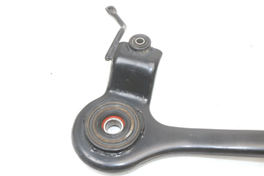 photo de EXHAUST MOUNT KYMCO SUPER 8 4T 50 (2021 - 2024) - Zoom on usage condition