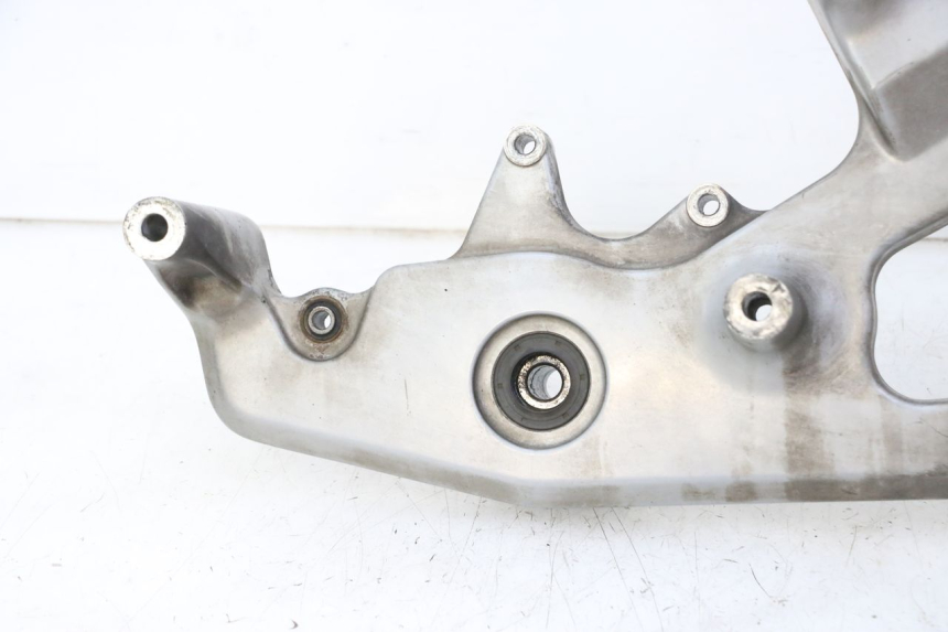 photo de POT SUPPORT YAMAHA X-MAX XMAX 125 (2010 - 2013) - Fixing points details