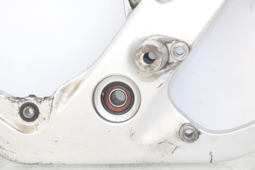 photo de POT SUPPORT YAMAHA YP MAJESTY 125 (2007 - 2010) - Fixing points details