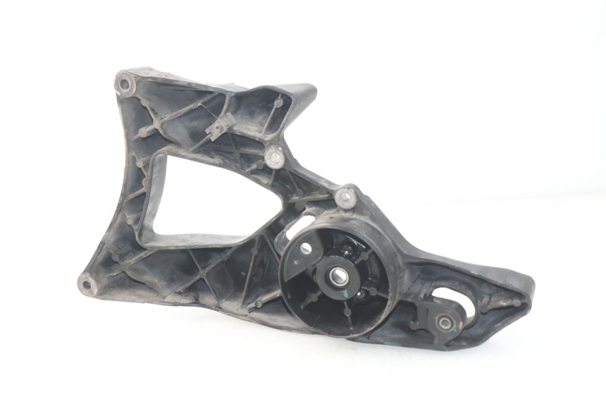 photo de EXHAUST MOUNT YAMAHA YP X-MAX XMAX 400 (2014 - 2017) - Zoom on usage condition