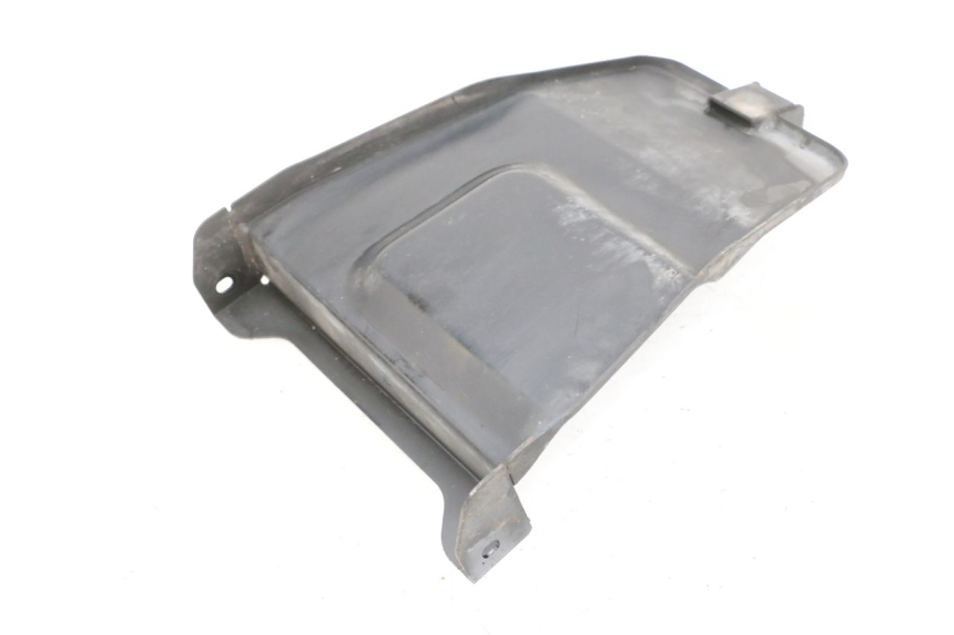 photo de FUEL TANK MOUNT ADIVA AD3 300 (2014 - 2020) - Alternative perspective