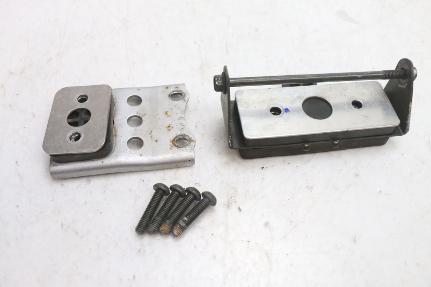 photo de FUEL TANK MOUNT YAMAHA FJR 1300 (2001 - 2005) - Main view