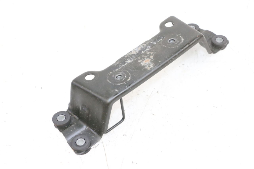 photo de FUEL TANK MOUNT SUZUKI GSF N BANDIT 600 (1996 - 1999) - Alternative perspective