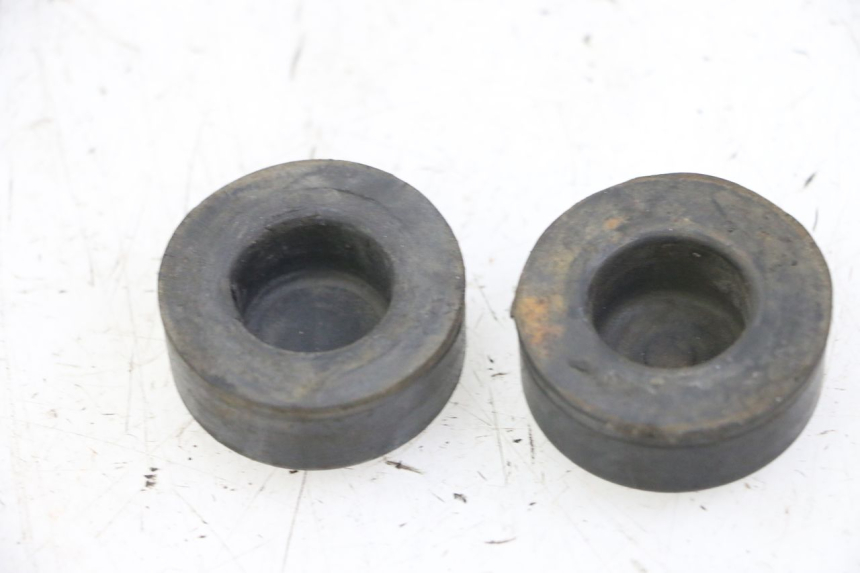 photo de FUEL TANK MOUNT KAWASAKI ZR7 ZR-7 S 750 (1999 - 2004) - Component detail