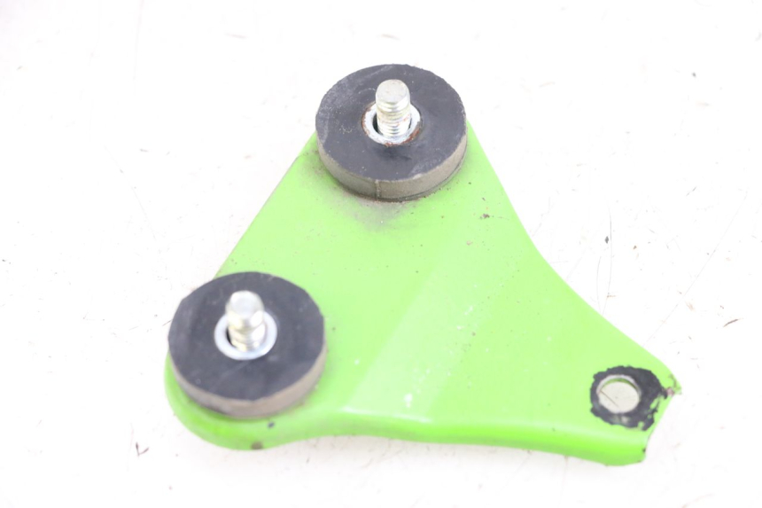 photo de FUEL TANK MOUNT KAWASAKI KDX 125 (1990 - 1991) - Component detail