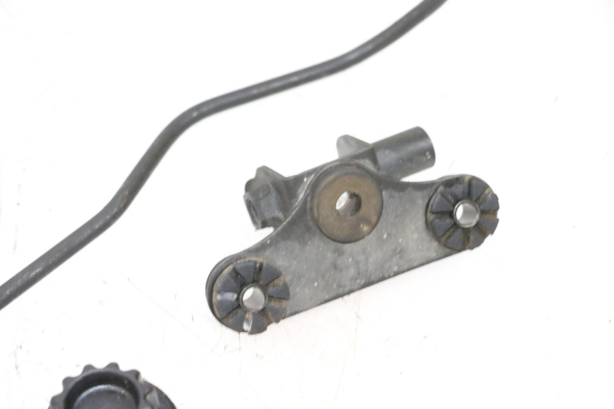 photo de FUEL TANK MOUNT HONDA NSR R 125 (1994 - 2003) - Technical close-up