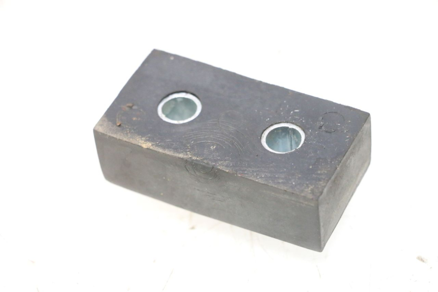 photo de FUEL TANK MOUNT MASH SEVENTY FIVE 125 (2013 - 2021) - Component detail