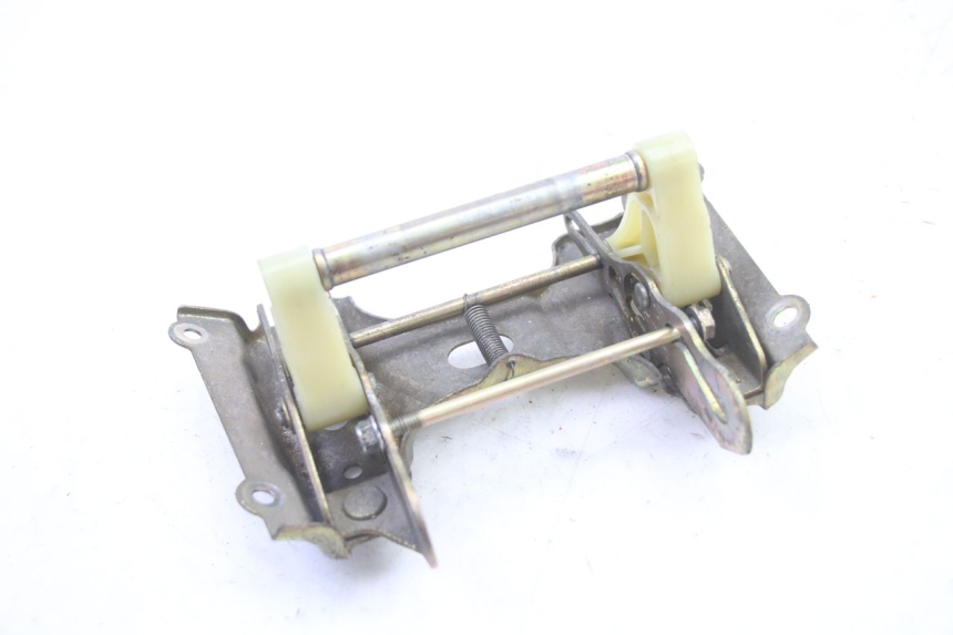 photo de FUEL TANK MOUNT HONDA ST PAN EUROPEAN 1300 (2002 - 2013) - Zoom on usage condition