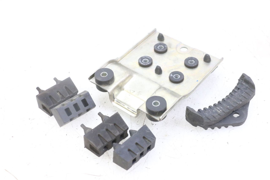 photo de FUEL TANK MOUNT SUZUKI GSX F GSXF 650 (2007 - 2015) - Main view