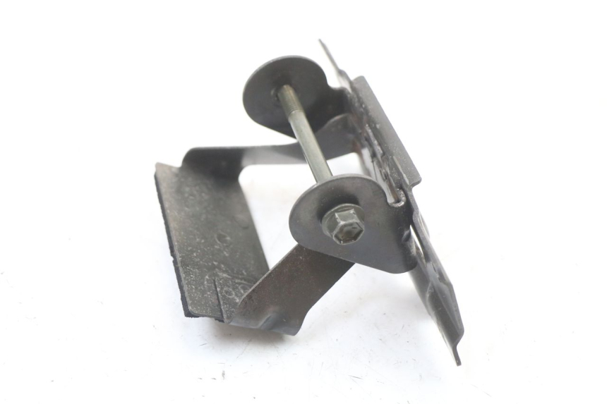 photo de FUEL TANK MOUNT SUZUKI SV S 650 (1999 - 2002) - Checked used part