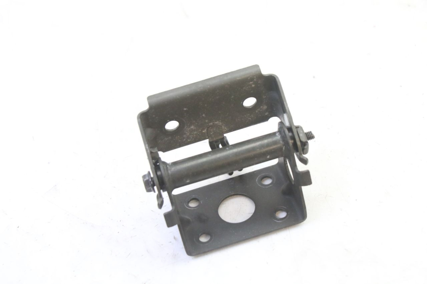 photo de FUEL TANK MOUNT SUZUKI SV S 650 (2003 - 2009) - Alternative perspective