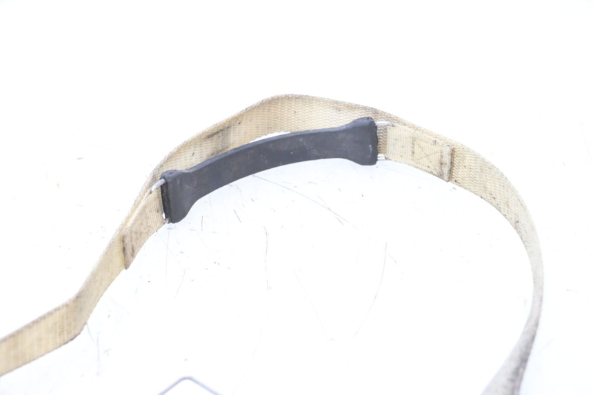 photo de FUEL TANK MOUNT YAMAHA WAVE RUNNER GP R 1200 (2000 - 2003) - Technical close-up