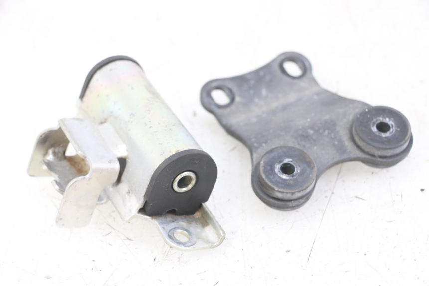 photo de FUEL TANK MOUNT YAMAHA XJ6 ABS 600 (2008 - 2016) - Component detail