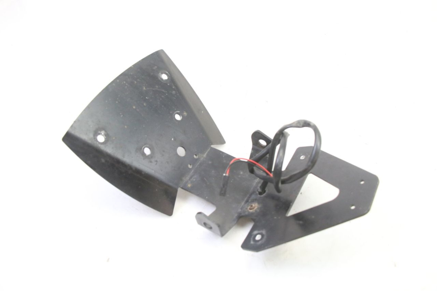 photo de NUMBER PLATE MOUNT SUZUKI GSR 750 (2011 - 2017) - Technical close-up