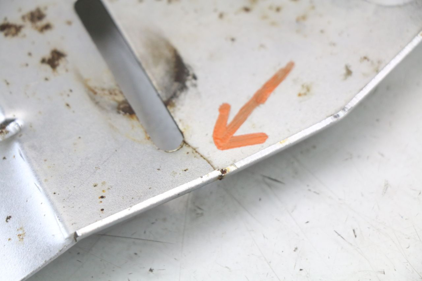 photo de NUMBER PLATE MOUNT REGAL RAPTOR SPYDER 125 (2010 - 2018) - Checked used part