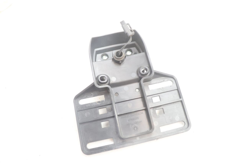 photo de NUMBER PLATE MOUNT HARLEY DAVIDSON ROAD GLIDE FLTRXSE 1920 (2018 - 2022) - Technical close-up