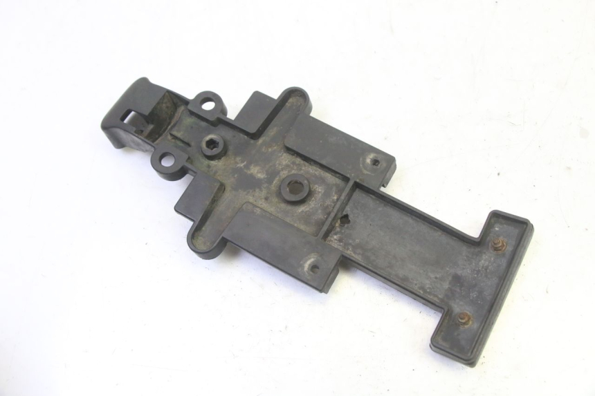 photo de NUMBER PLATE MOUNT APRILIA SR R 2T LC 50 (2018 - 2021) - Alternative perspective