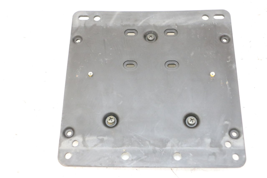 photo de NUMBER PLATE MOUNT PIAGGIO X9 EVOLUTION 125 (2003 - 2007) - Main view