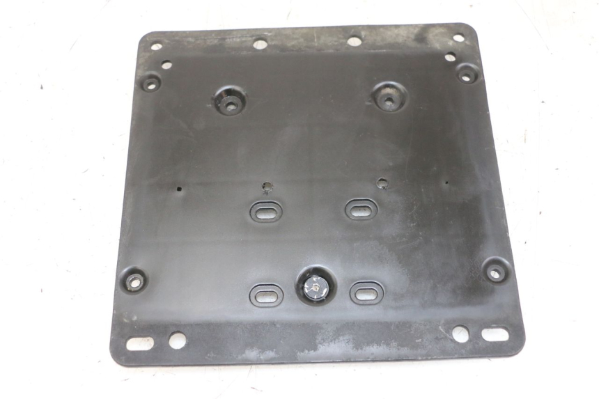 photo de LICENSE PLATE HOLDER PIAGGIO XEVO - X EVO 125 (2007 - 2017) - Main view