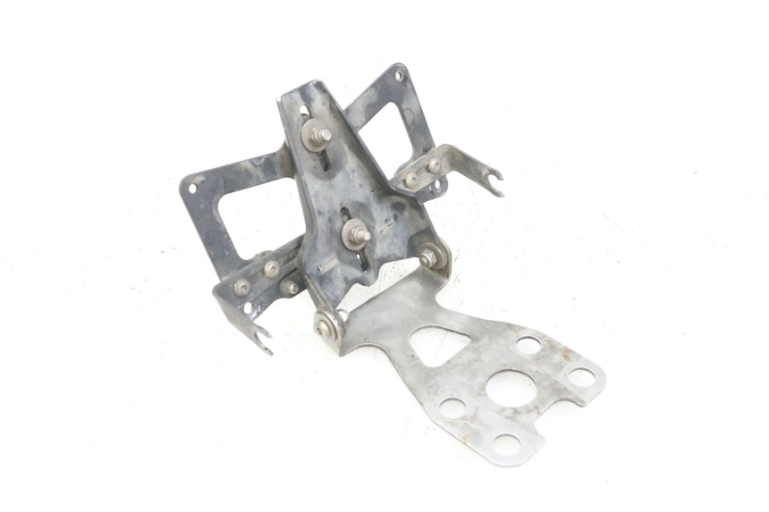 photo de NUMBER PLATE MOUNT YAMAHA XJ6 ABS 600 (2008 - 2016) - Zoom on usage condition