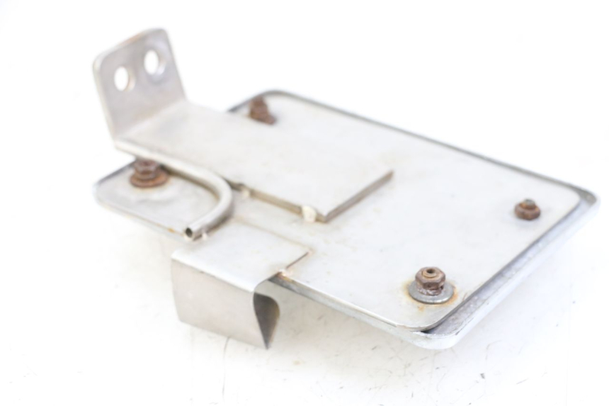 photo de NUMBER PLATE MOUNT YAMAHA XVS DRAG STAR DRAGSTAR 650 (1997 - 2007) - Zoom on usage condition