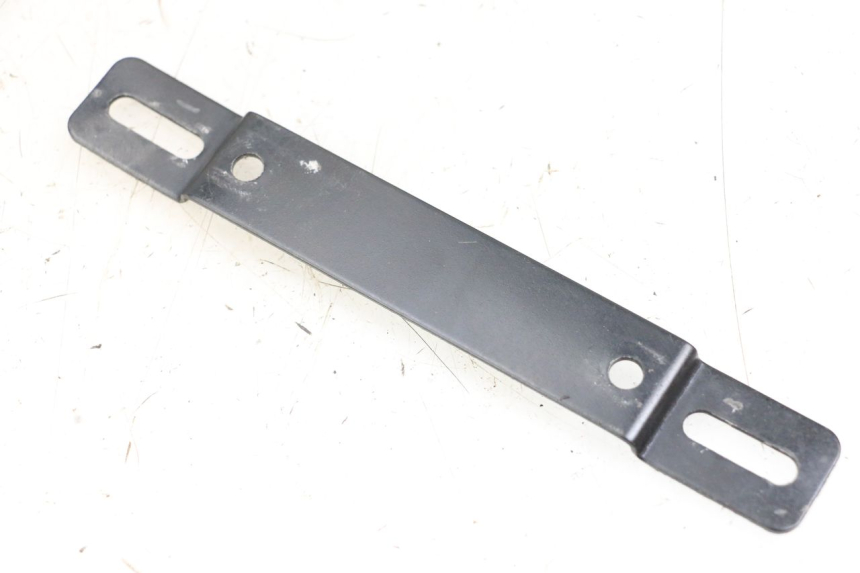 photo de LICENSE PLATE HOLDER YAMAHA YP MAJESTY 125 (2002 - 2006) - Component detail