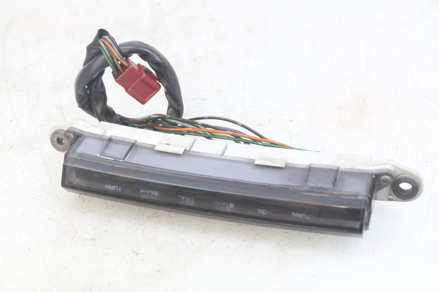 photo de DASHBOARD HONDA CBR F SC25 1000 (1989 - 1992) - Fixing points details