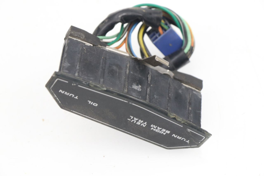 photo de INSTRUMENT SUZUKI GSXF GSX F 600 (1988 - 1997) - Fixing points details