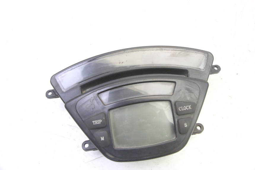 photo de DASHBOARD PIAGGIO X9 EVOLUTION 125 (2003 - 2007) - Main view