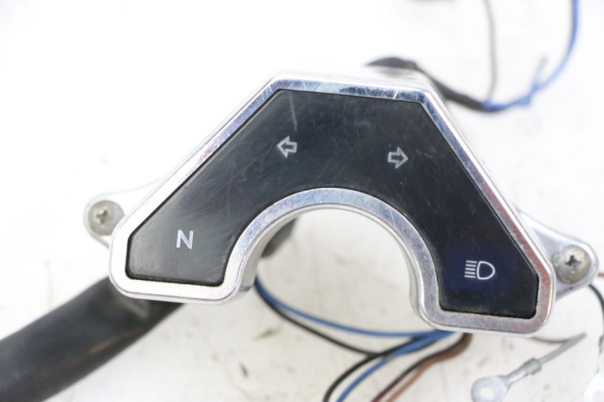 photo de INSTRUMENT YAMAHA XJN DIVERSION 600 (2000 - 2003) - Markings and original references