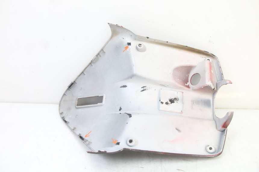 photo de INNER FAIRING MBK BOOSTER SPIRIT NAKED 50 (2004 - 2017) - Surface and material condition