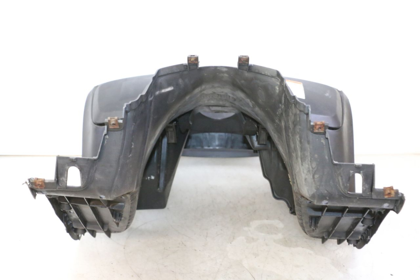 photo de INNER FAIRING SUZUKI BURGMAN 125 (2007 - 2014) - Focus on structure