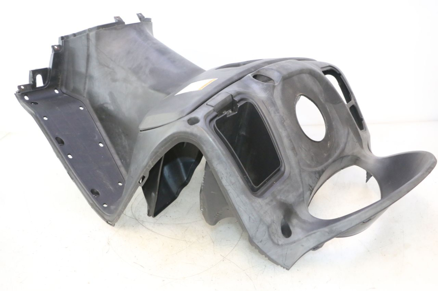 photo de INNER FAIRING SUZUKI BURGMAN 125 (2007 - 2014) - Distinctive features