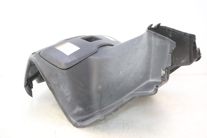 photo de INNER FAIRING SUZUKI BURGMAN 125 (2007 - 2014) - High-resolution close-up
