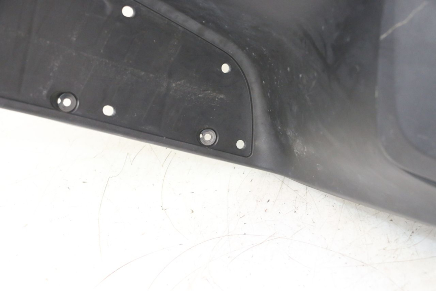 photo de INNER FAIRING SUZUKI BURGMAN 125 (2007 - 2014) - Product overview