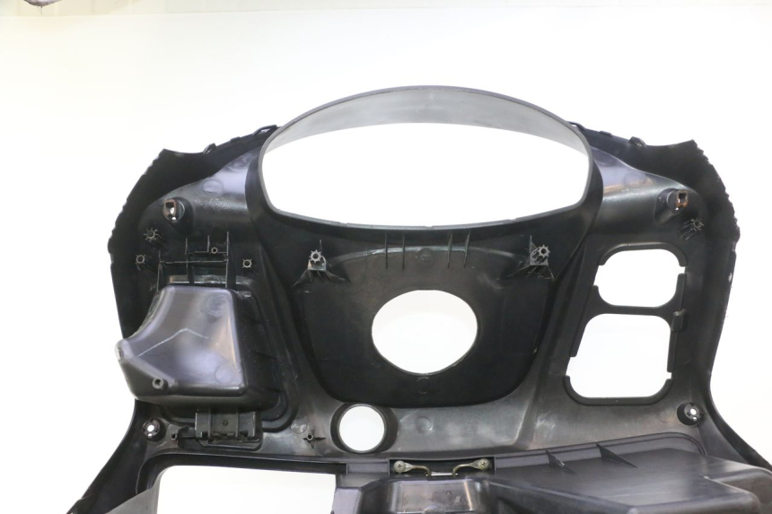photo de INNER FAIRING SUZUKI BURGMAN 125 (2007 - 2014) - Technical close-up
