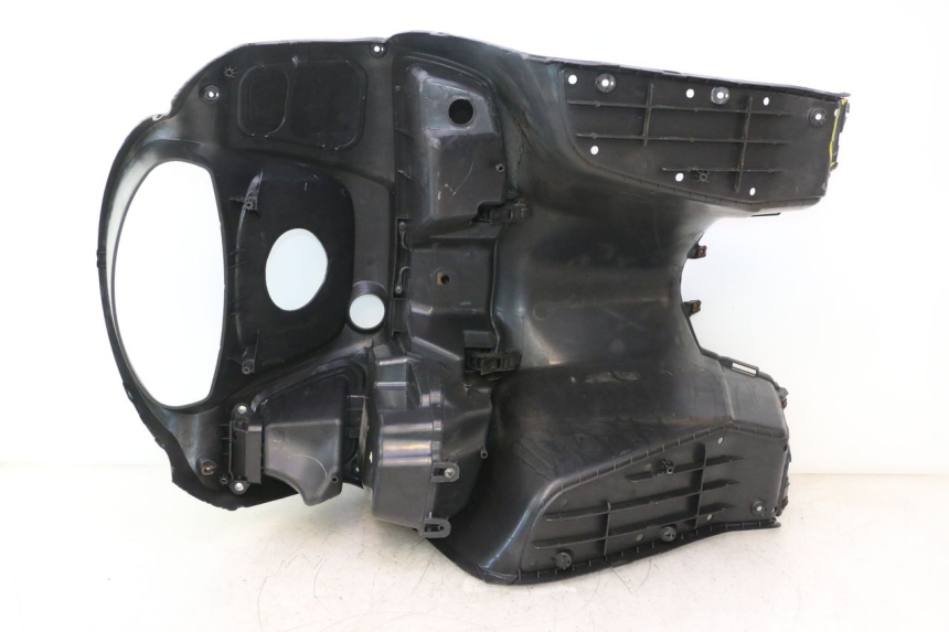 photo de INNER FAIRING SUZUKI BURGMAN 125 (2007 - 2014) - Distinctive features