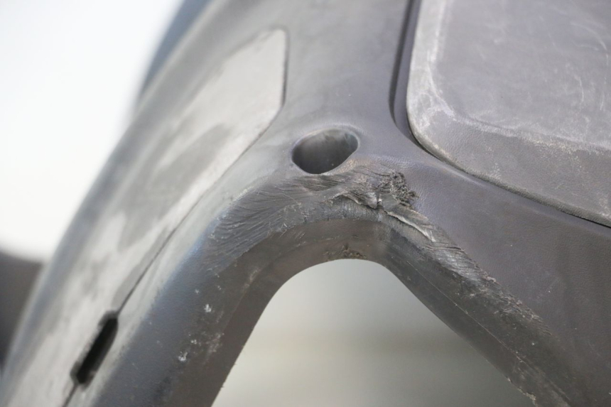 photo de INNER FAIRING SUZUKI BURGMAN 125 (2007 - 2014) - Zoom on usage condition